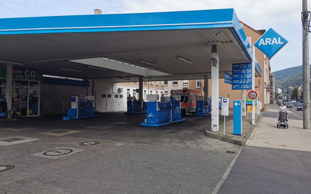 Heidelberg: Bewaffneter Raub auf Tankstelle