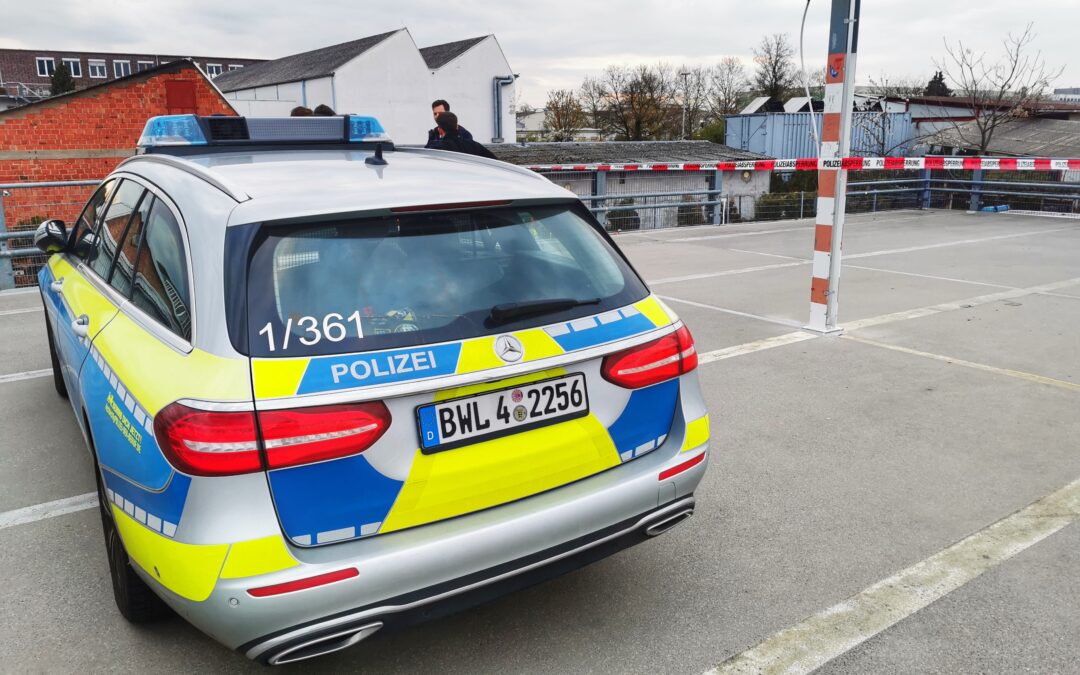 Mannheim: VW-Fahrer fährt Kind an und flüchtet