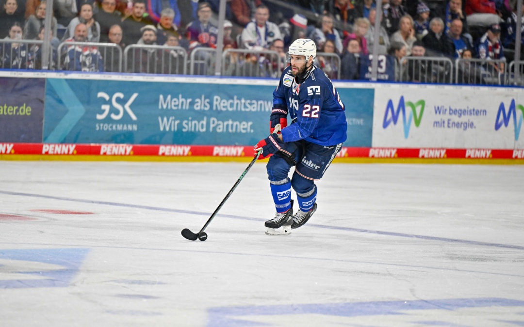 Plachta verlängert bei den Adler Mannheim